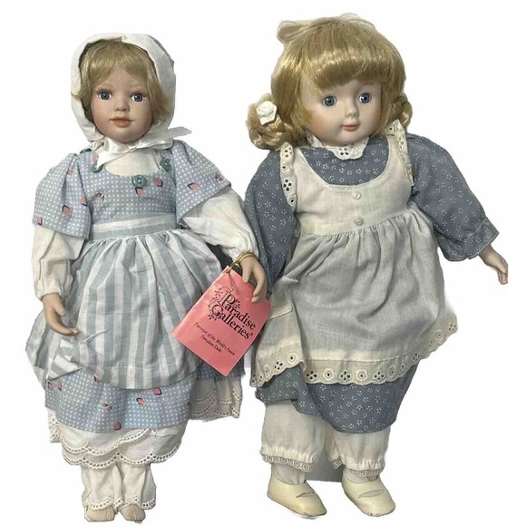Lot 2 Dolls Porcelain Cloth Blonde Blue Eyes Girl Melanie Musical Pinafore Apron - Picture 1 of 10